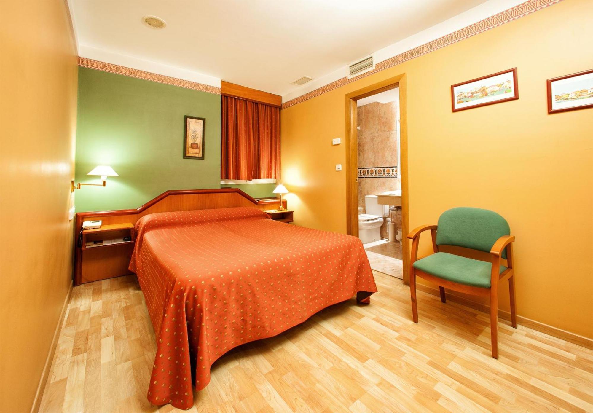 Hotel Torrepalma Alcala La Real Ruang foto
