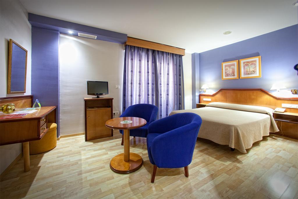 Hotel Torrepalma Alcala La Real Bagian luar foto
